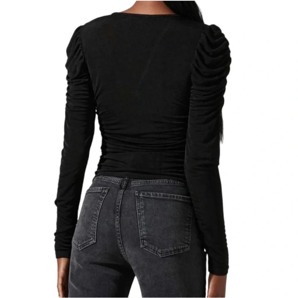 NWT ASTR The Label Women’s Black Ruched Front Long Sleeve Top size XL - Picture 3 of 10
